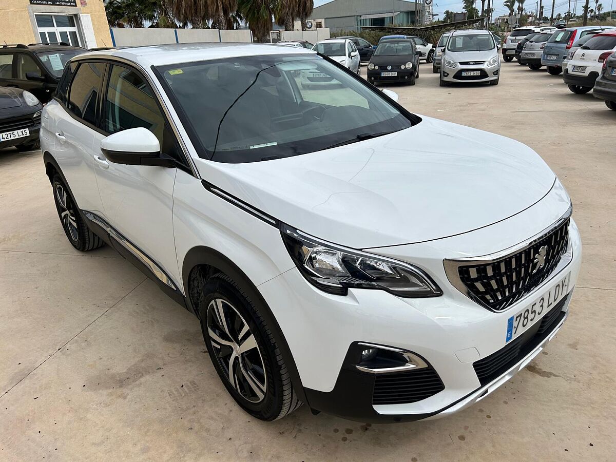 PEUGEOT 3008 ALLURE 1.2 AUTO SPANISH LHD IN SPAIN ONLY 71000 MILES SUPERB 2020